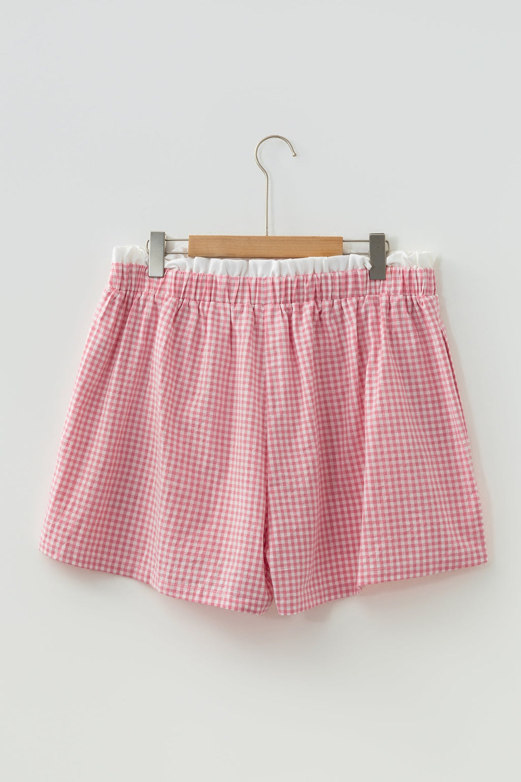 Pink Contrast Trim Plaid Print Plus Size Shorts