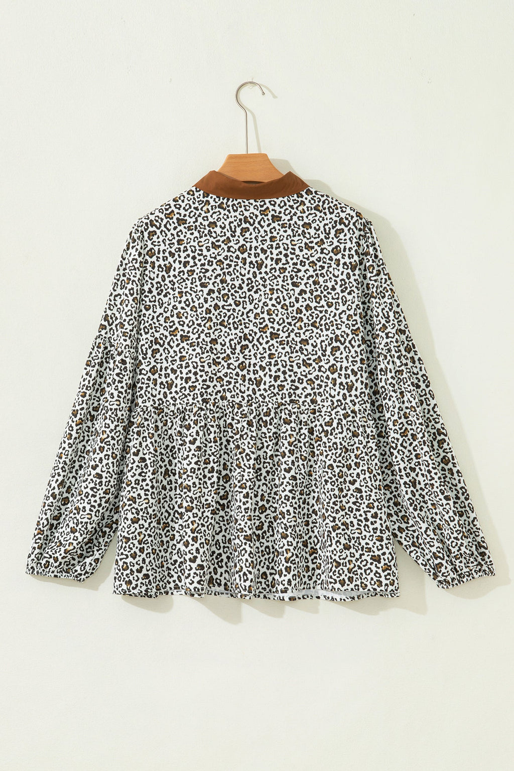 Plus Size Leopard Contrast Trim Puff Sleeve Blouse