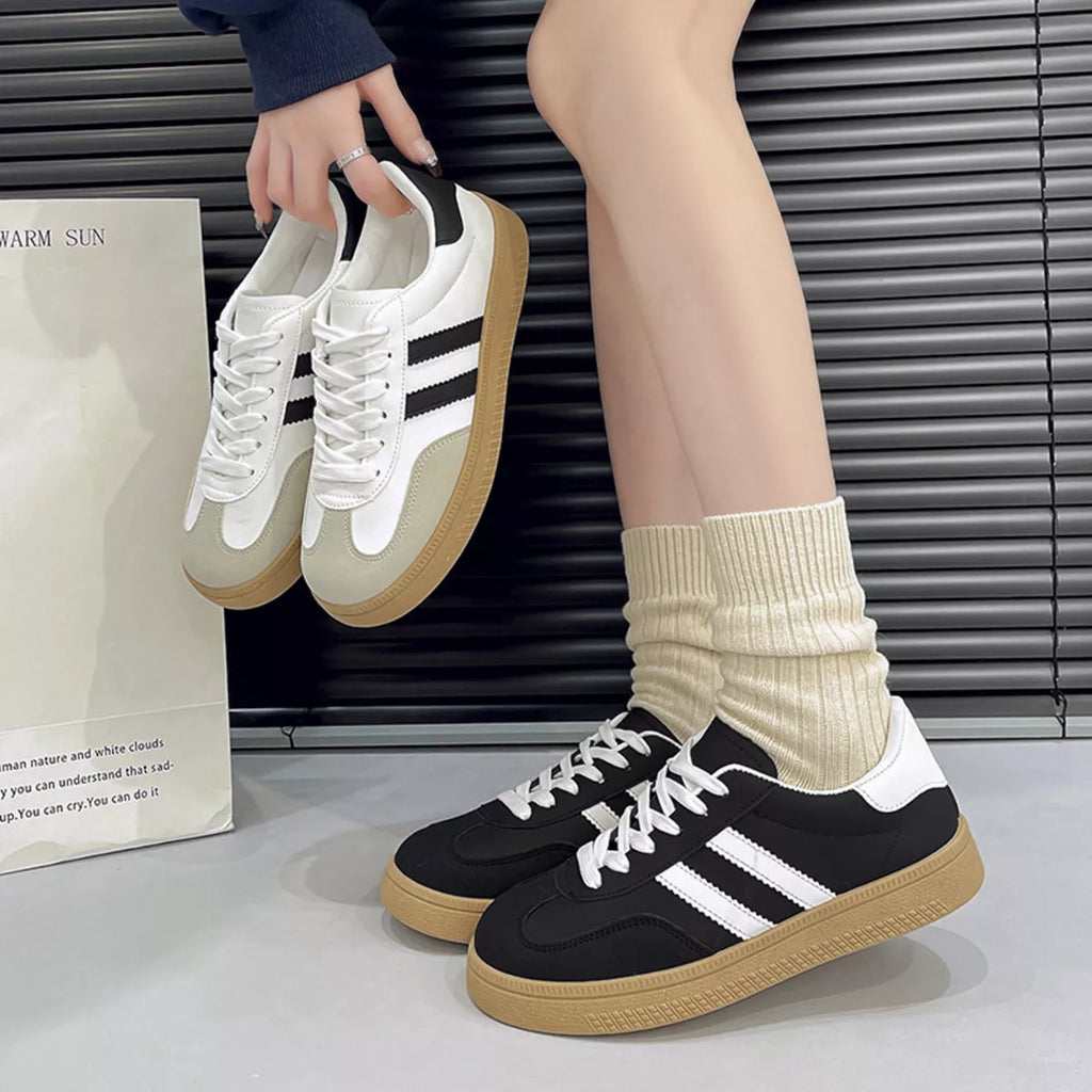 Round Toe Lace Up Sneakers