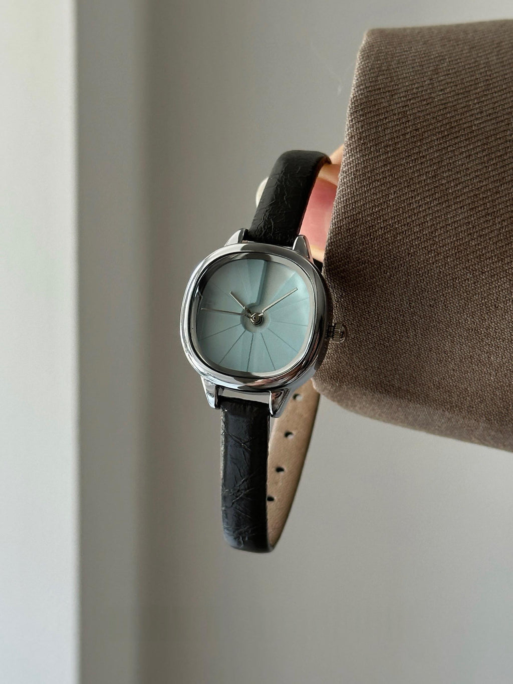 Retro Student Watch With A Spiral Staircase Design