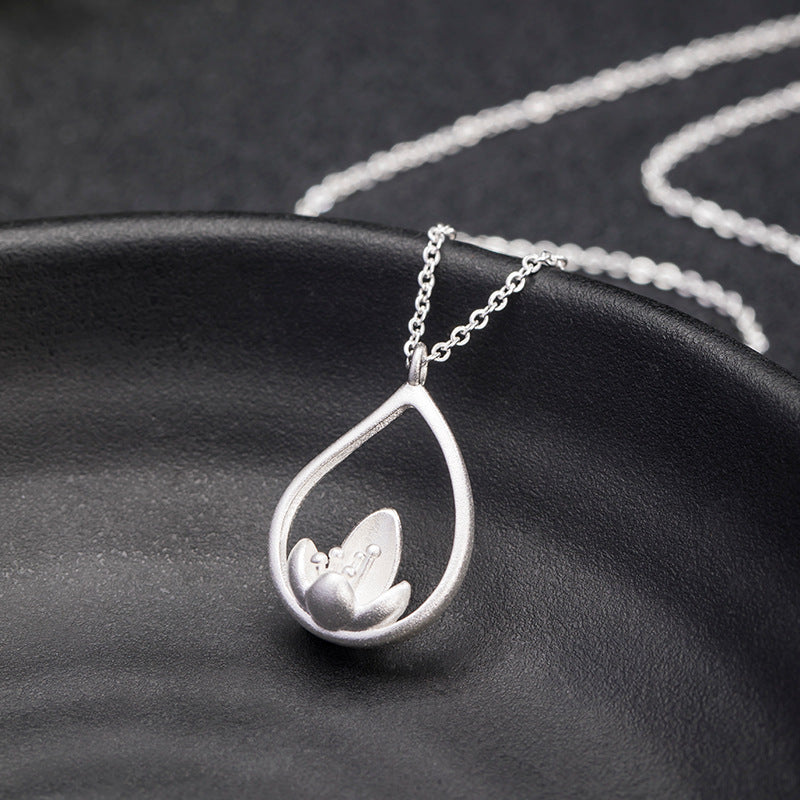 Women's Creative Niche Design Lotus Necklace