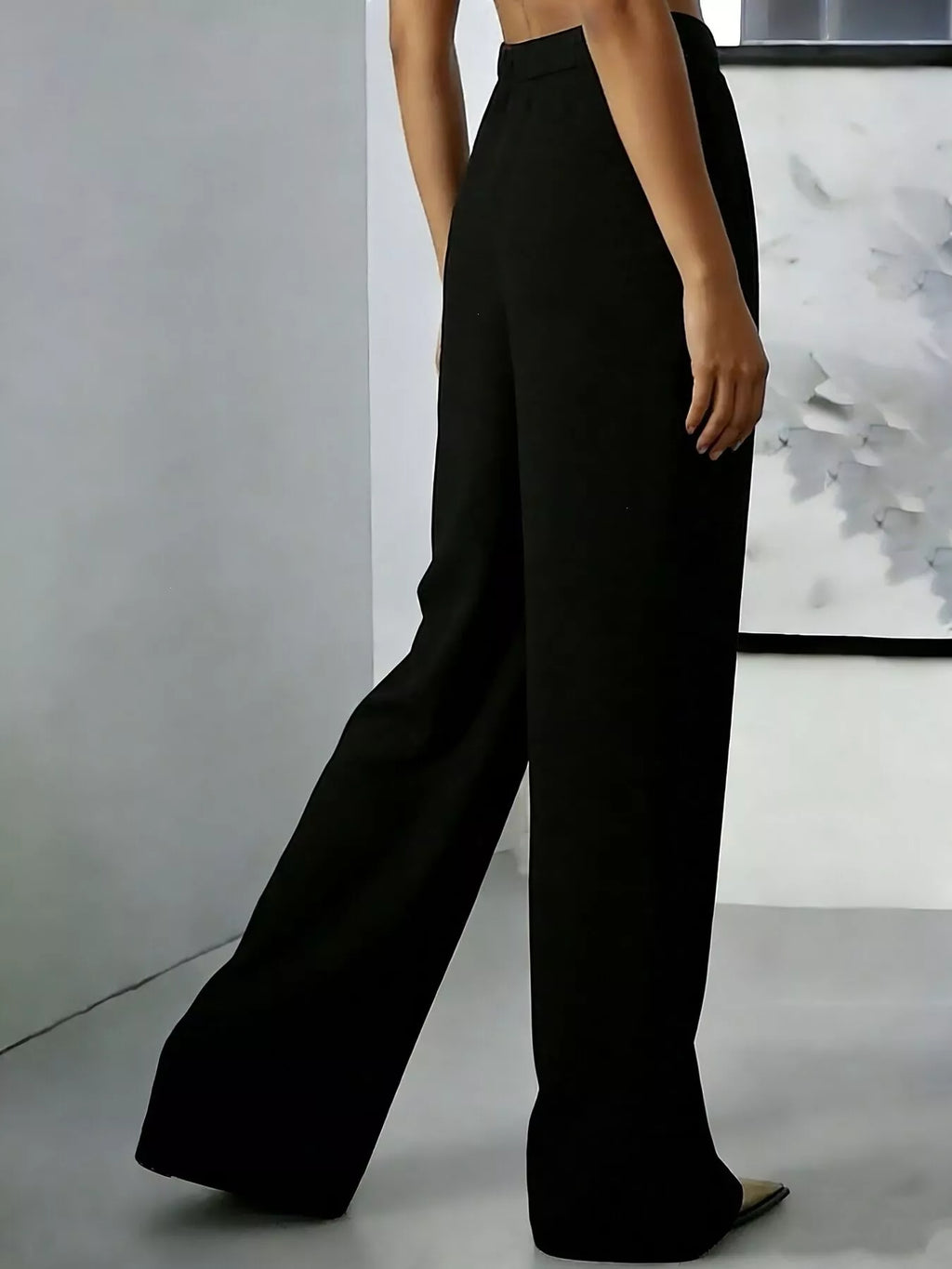 High-Waisted Pleated Wide-Leg Pants