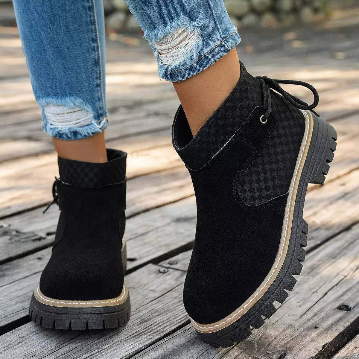 Round Toe Platform Boots