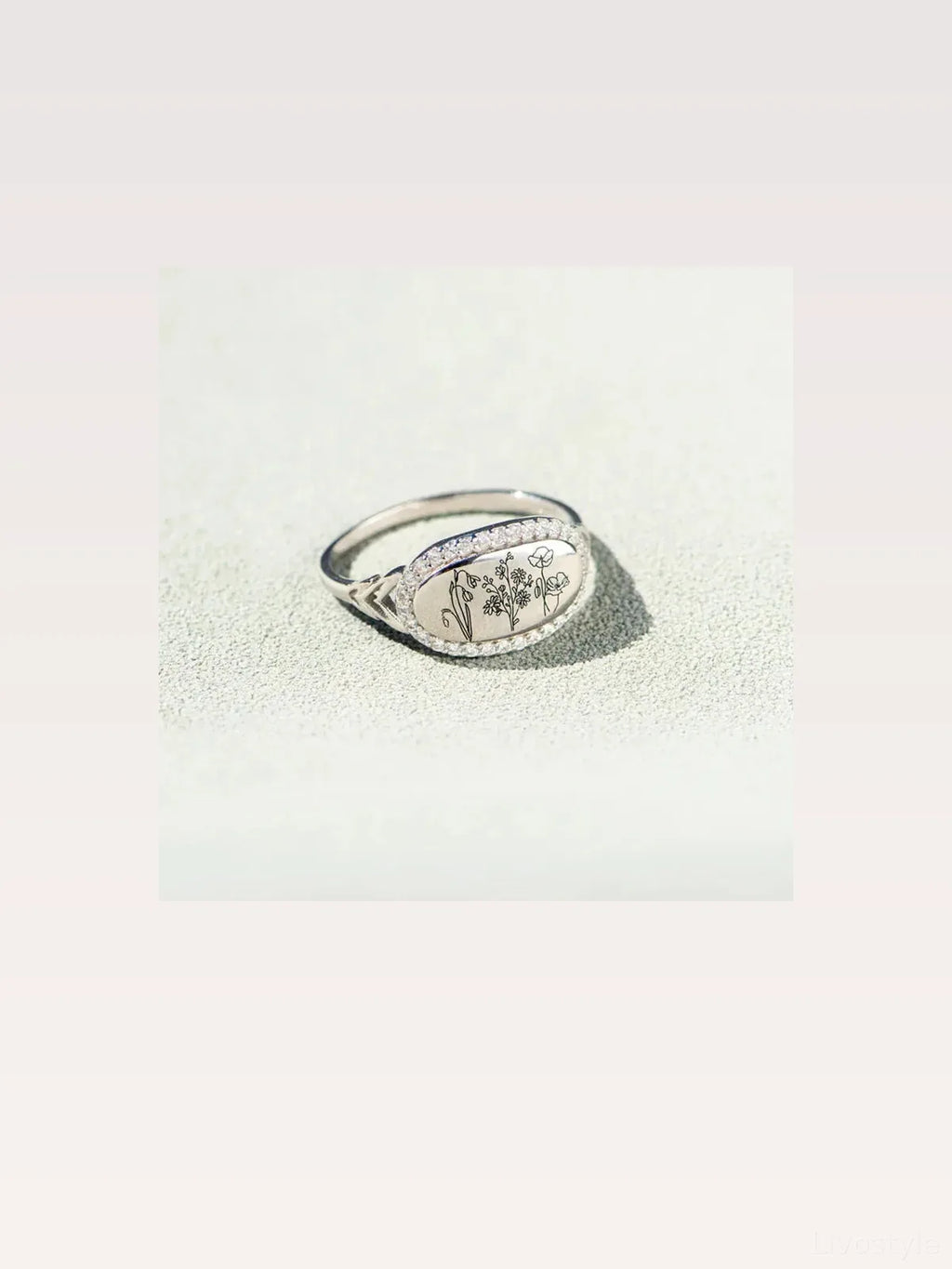 Flower Epoxy Inlaid Zircon Ring