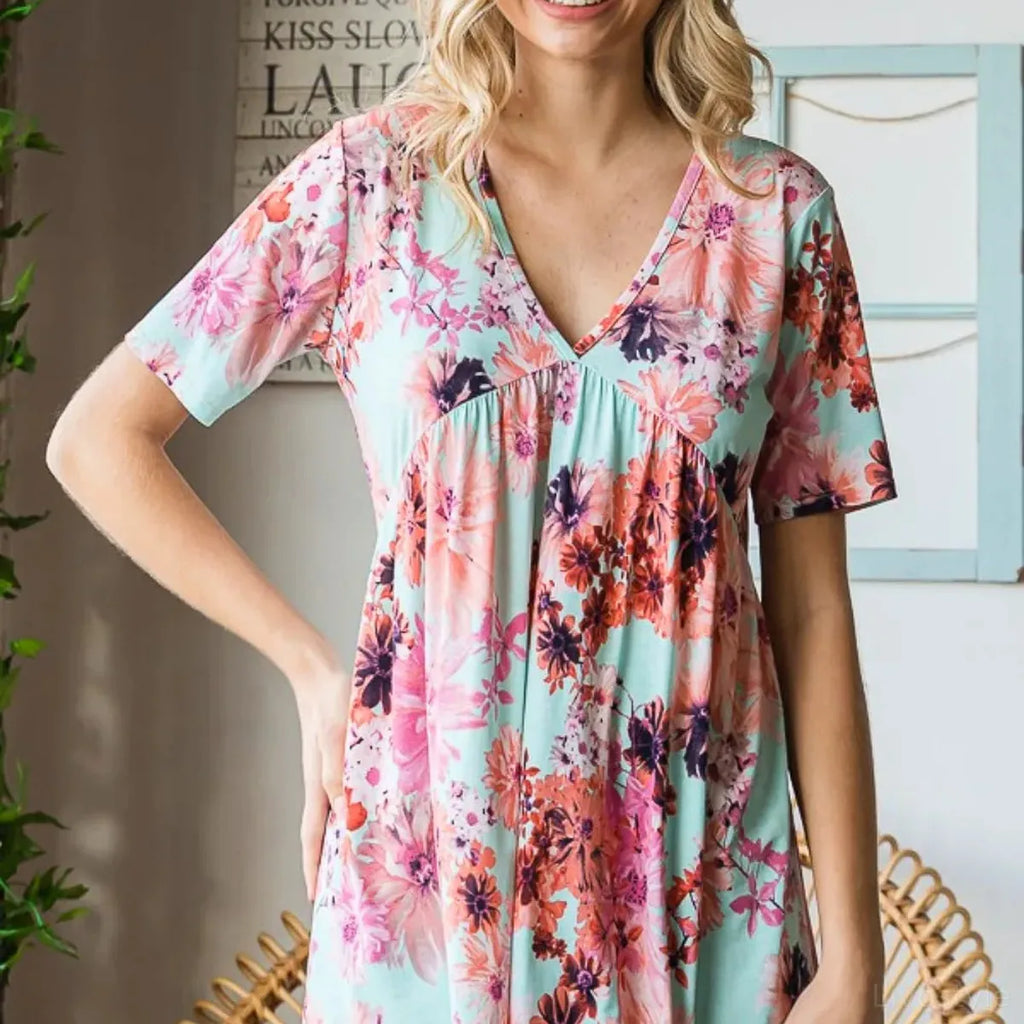 Floral Babydoll Blouse with V-Neck and Short Sleeves
