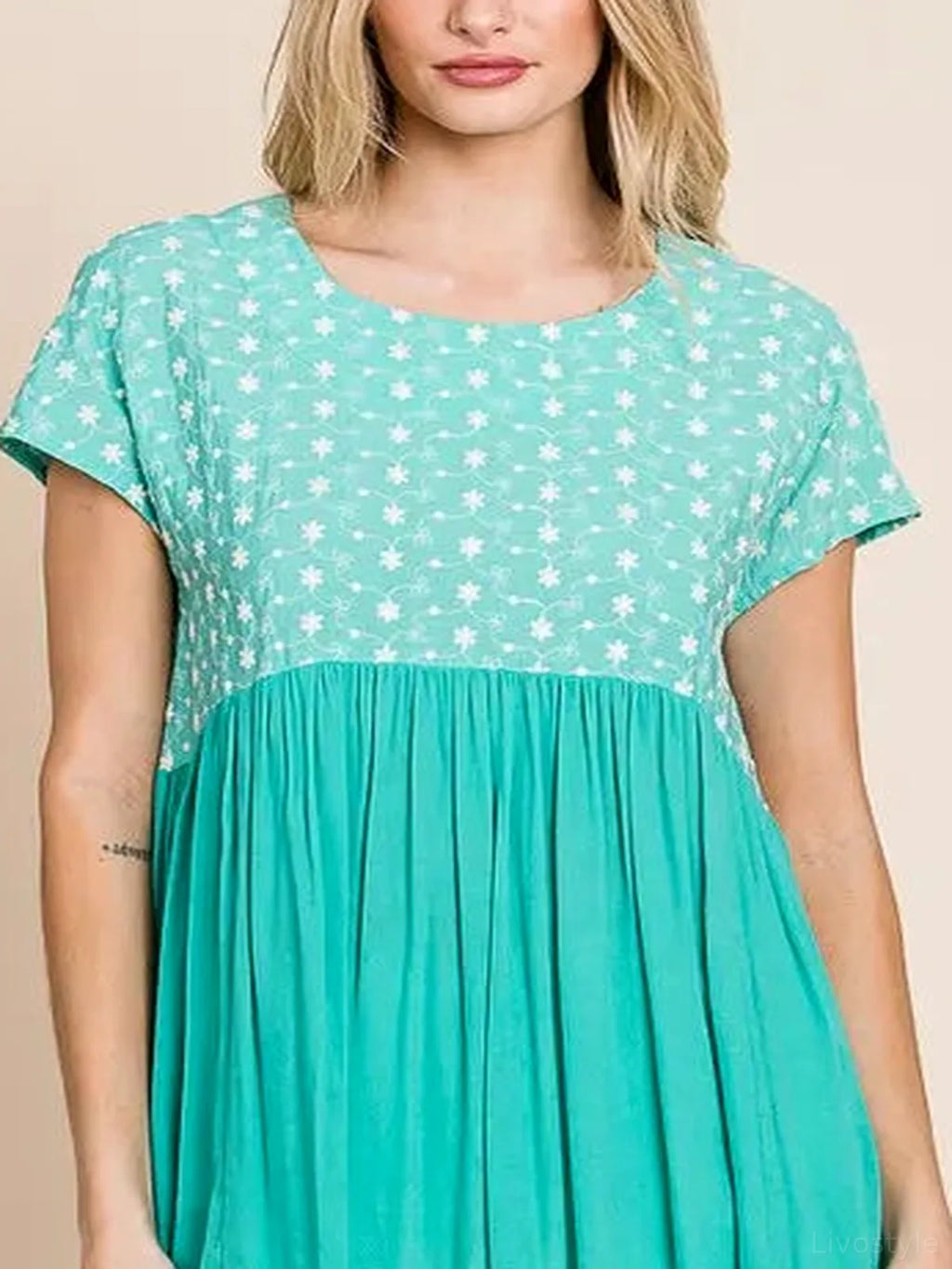 Embroidered Short Sleeve Pleated Babydoll Top