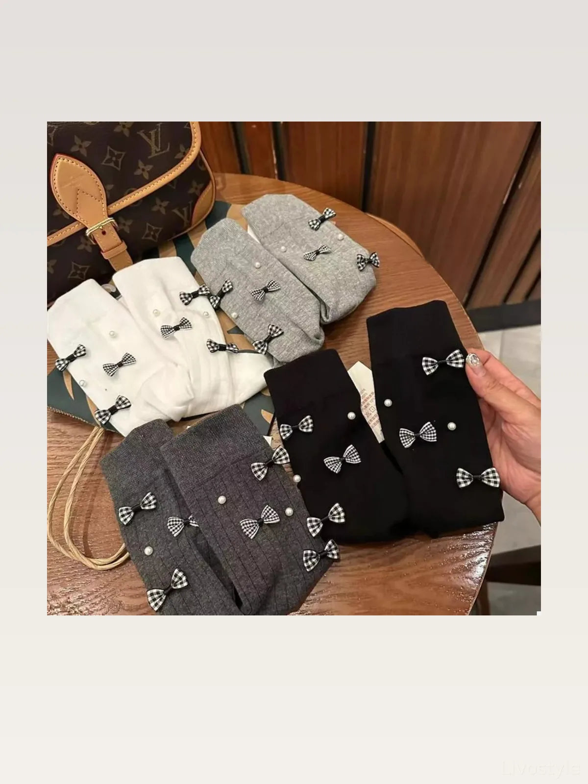 Pearl Detail Bow Crew Socks