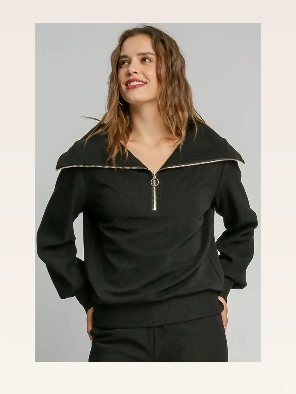 Ribbed Knit Half-Zip Pullover Sweatshirt with Collared Neckline